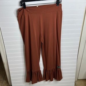 Matilda Jane Sofia Pants Pull On Big Ruffle Hem cuff Rust Brown Flare Crop Large